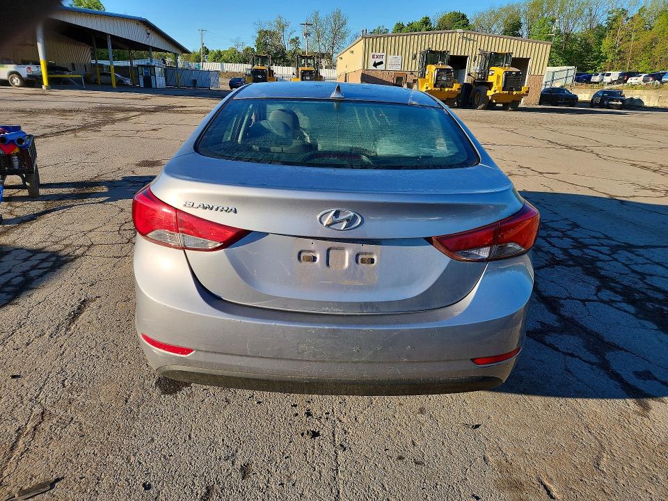 Auction sale of the 2015 Hyundai Elantra, vin: 5NPDH4AE9FH648363, lot number: 52944456
