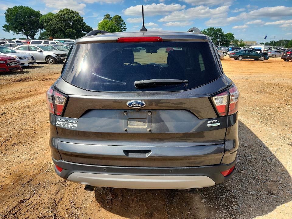 52938346 :رقم المزاد ، 1FMCU0HD4JUA47725 vin ، 2018 Ford Escape مزاد بيع