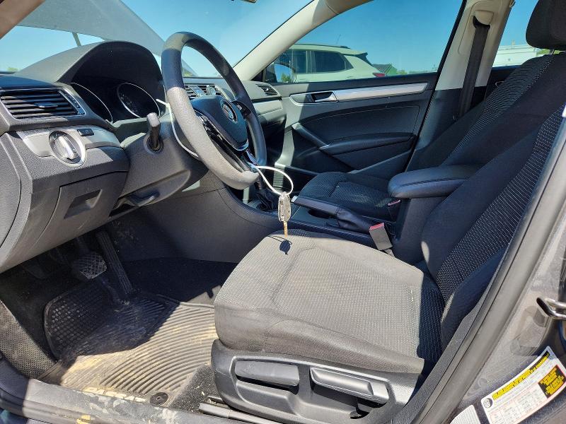 52873936 :رقم المزاد ، 1VWAT7A35GC053408 vin ، 2016 Volkswagen Passat مزاد بيع
