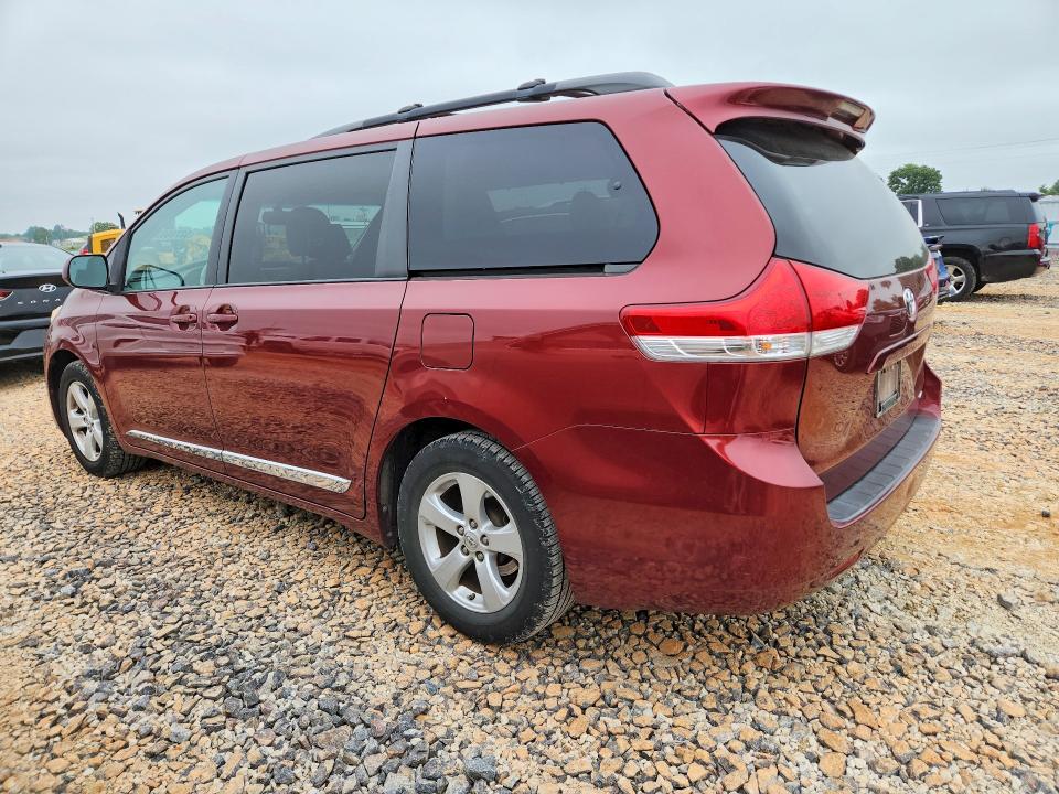 2013 Toyota Sienna მანქანა იყიდება აუქციონზე, vin: 5TDKK3DC8DS320744, აუქციონის ნომერი: 53706636