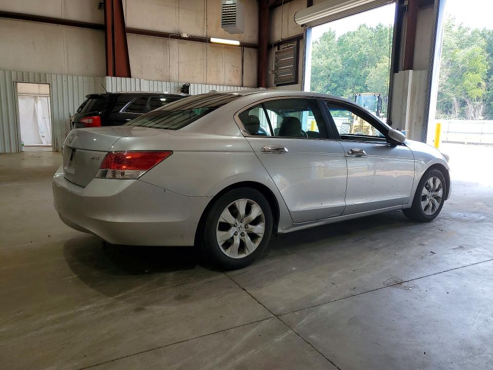 Auction sale of the 2008 Honda Accord, vin: 1HGCP36858A081883, lot number: 55137836