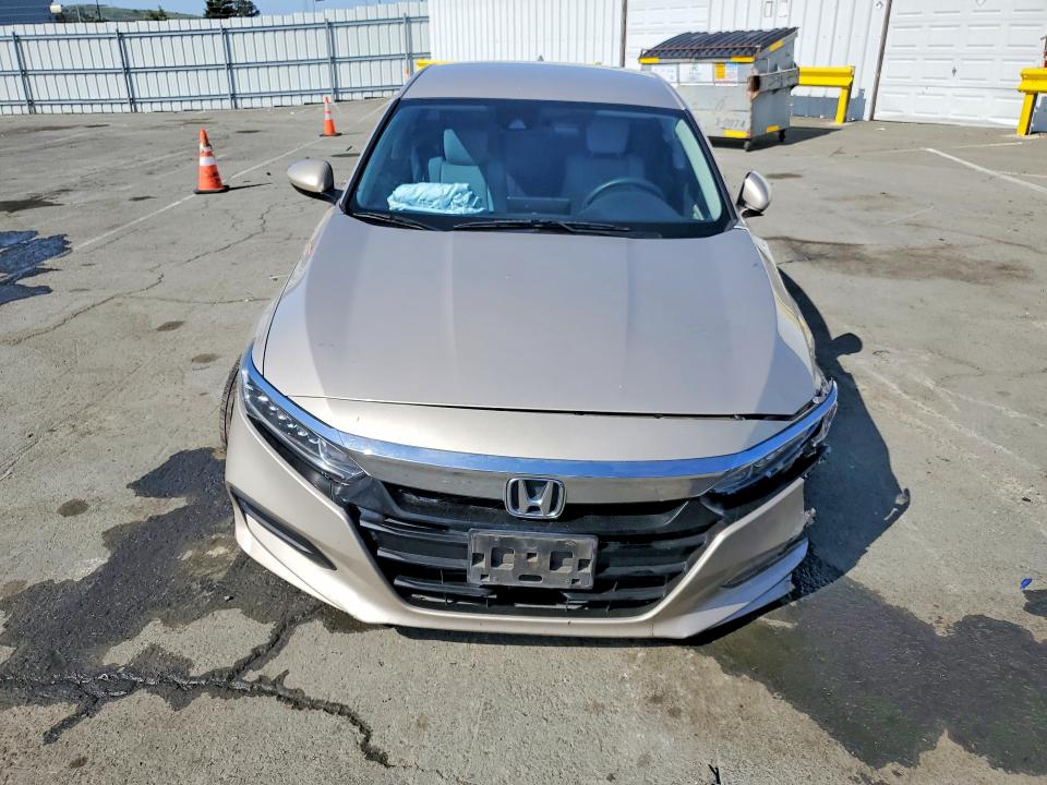 2018 Honda Accord მანქანა იყიდება აუქციონზე, vin: 1HGCV1F17JA141519, აუქციონის ნომერი: 54481166