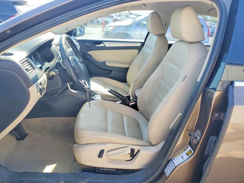 53580756 :رقم المزاد ، 3VWD17AJ7EM238024 vin ، 2014 Volkswagen Jetta مزاد بيع