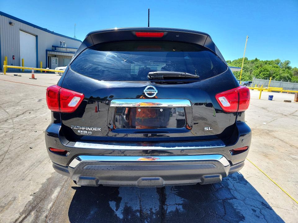 Продажа на аукционе авто 2017 Nissan Pathfinder, vin: 5N1DR2MN5HC648397, номер лота: 53318036