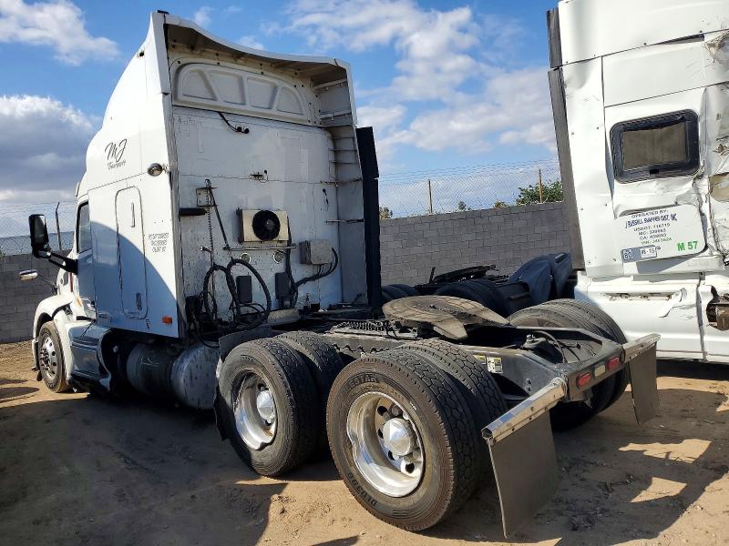 Продажа на аукционе авто 2017 Peterbilt 579, vin: 1XPBD49X2HD392907, номер лота: 55383506