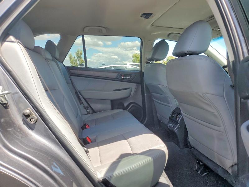 55204746 :رقم المزاد ، 4S4BSANC7J3252898 vin ، 2018 Subaru Outback مزاد بيع