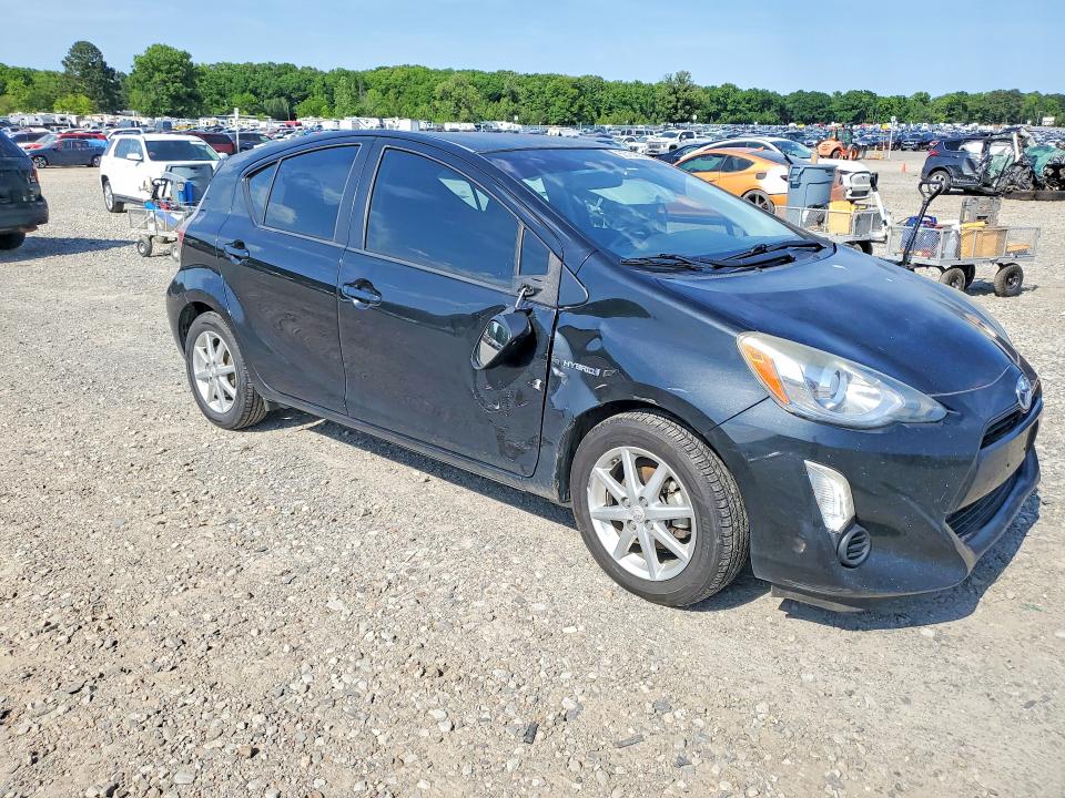 53754336 :رقم المزاد ، JTDKDTB33F1580238 vin ، 2015 Toyota Prius C مزاد بيع