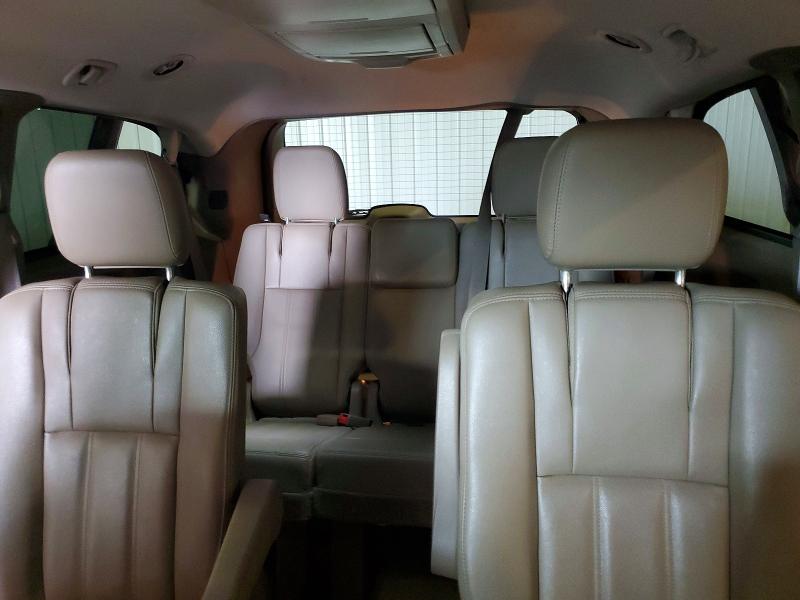 55141726 :رقم المزاد ، 2C4RC1BG7GR245926 vin ، 2016 Chrysler Town & Country مزاد بيع