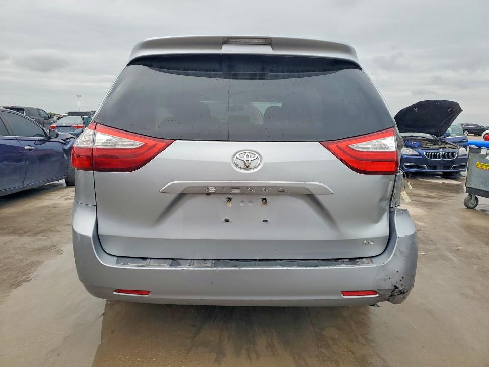 Продажа на аукционе авто 2016 Toyota Sienna, vin: 5TDKK3DC8GS702731, номер лота: 50491136