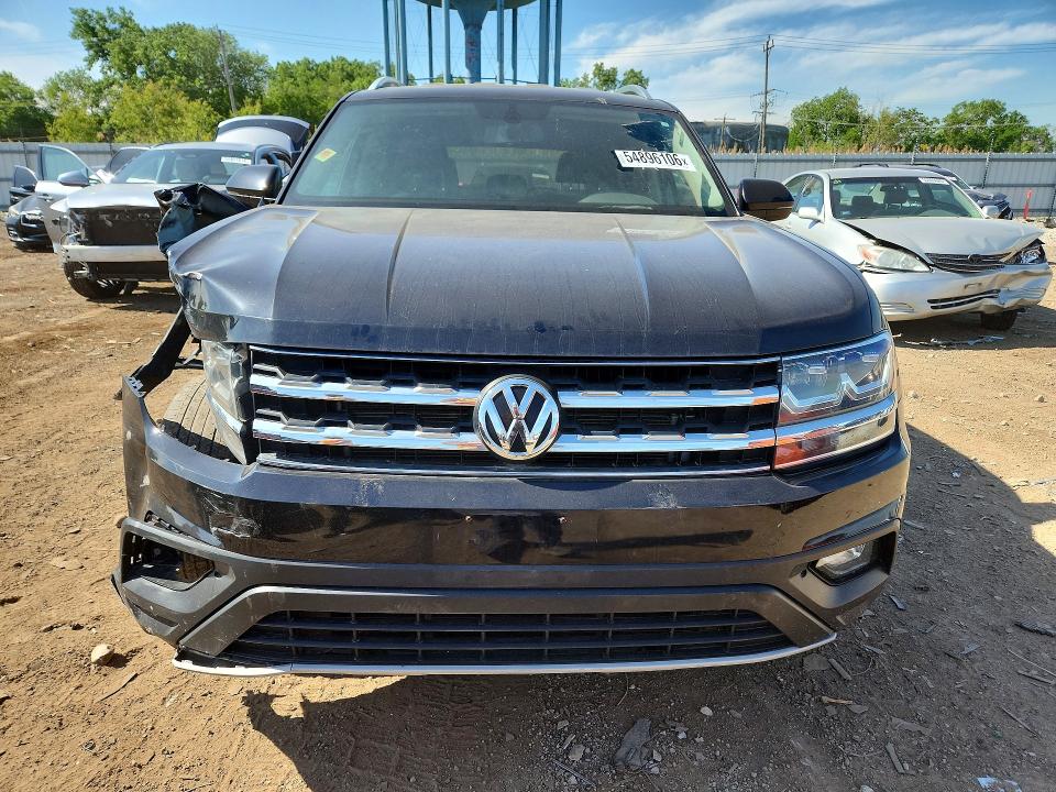 54896106 :رقم المزاد ، 1V2KR2CA8JC505832 vin ، 2018 Volkswagen Atlas مزاد بيع