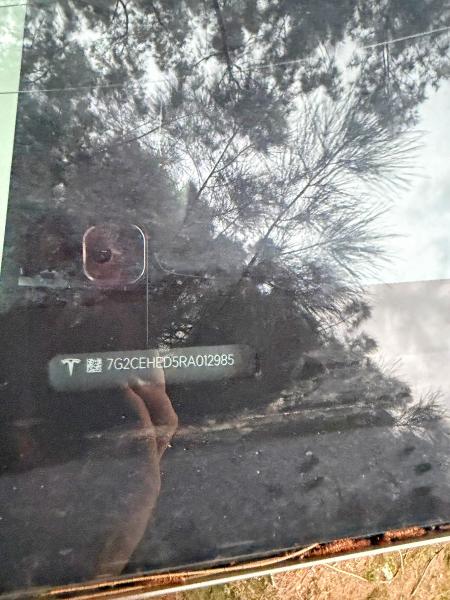 54540336 :رقم المزاد ، 7G2CEHED5RA012985 vin ، 2024 Tesla Cybertruck مزاد بيع