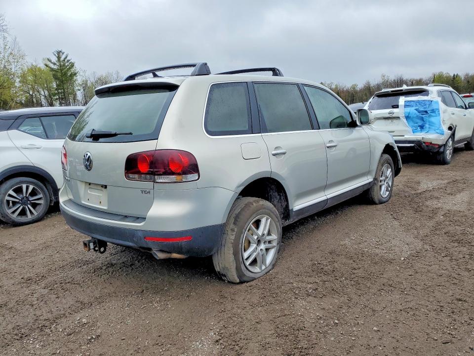 2010 Volkswagen Touareg მანქანა იყიდება აუქციონზე, vin: WVGFK6A96AD002782, აუქციონის ნომერი: 53200036