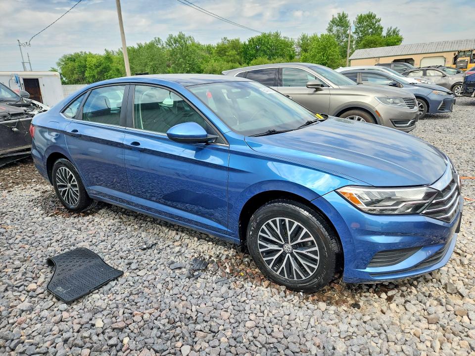 55409806 :رقم المزاد ، 3VWCB7BU2LM043575 vin ، 2020 Volkswagen Jetta مزاد بيع