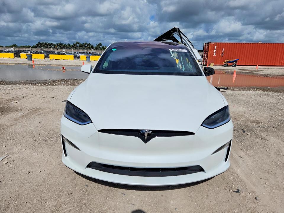 Продаж на аукціоні авто 2024 Tesla Model X, vin: 7SAXCBE60RF439361, номер лоту: 52810436