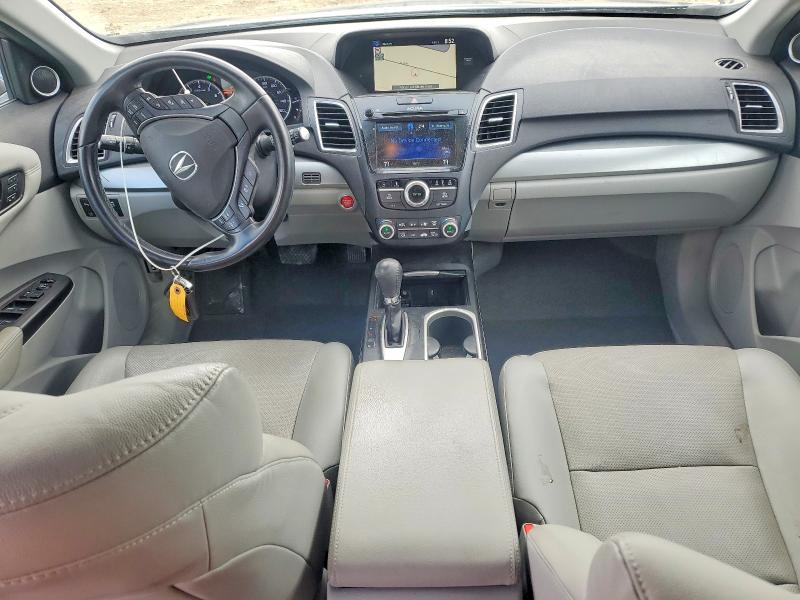 55608656 :رقم المزاد ، 5J8TB3H79HL005851 vin ، 2017 Acura Rdx مزاد بيع