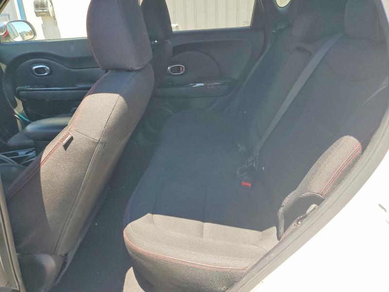 2014 Kia Soul მანქანა იყიდება აუქციონზე, vin: KNDJP3A57E7021941, აუქციონის ნომერი: 52657306