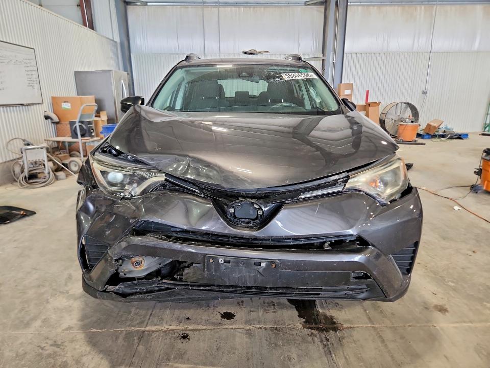 55356596 :رقم المزاد ، JTMBFREV1JJ735355 vin ، 2018 Toyota Rav4 مزاد بيع