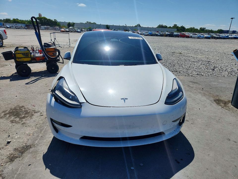 Продажа на аукционе авто 2022 Tesla Model 3, vin: 5YJ3E1EA1NF239622, номер лота: 51631226