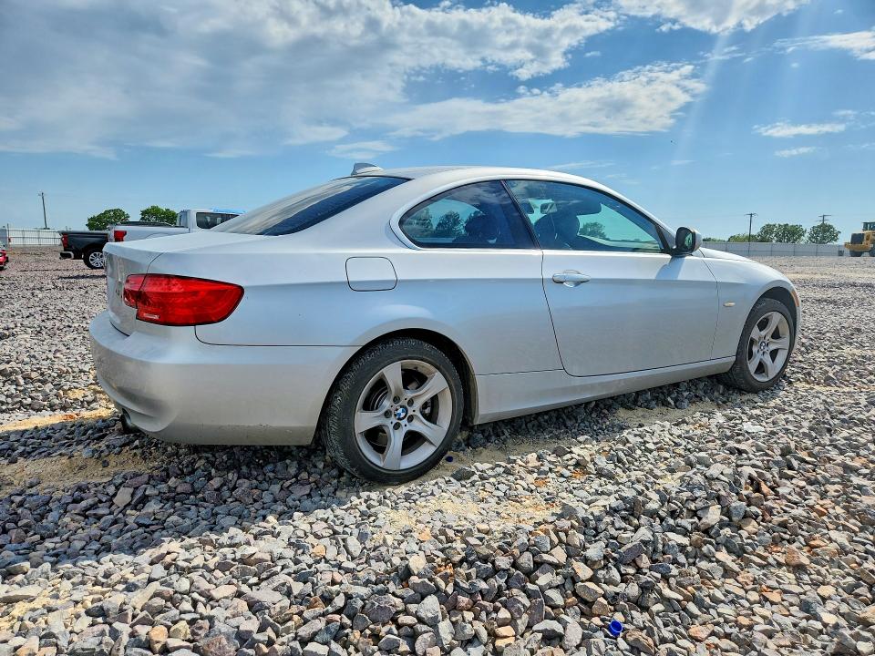 2011 Bmw 335 მანქანა იყიდება აუქციონზე, vin: WBAKF9C53BE619360, აუქციონის ნომერი: 53161076