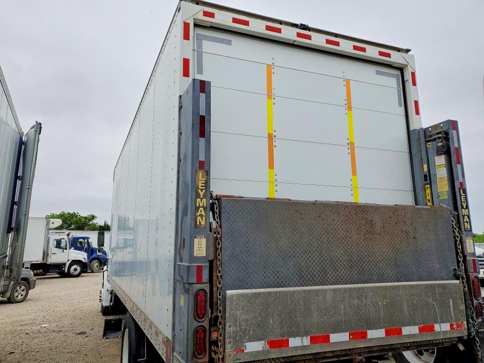 49745726 :رقم المزاد ، 1FVACWDT8HHJH6987 vin ، 2017 Freightliner M2 مزاد بيع