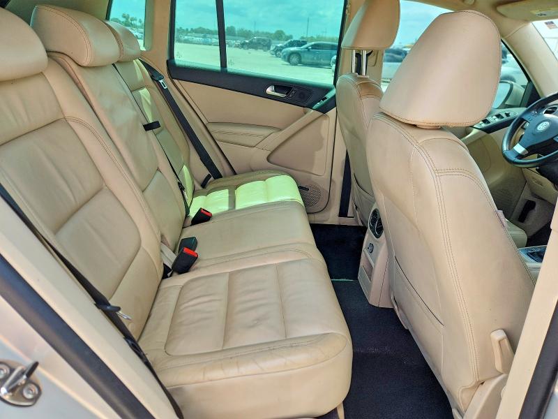 Продаж на аукціоні авто 2010 Volkswagen Tiguan, vin: WVGAV7AX0AW520963, номер лоту: 53833136
