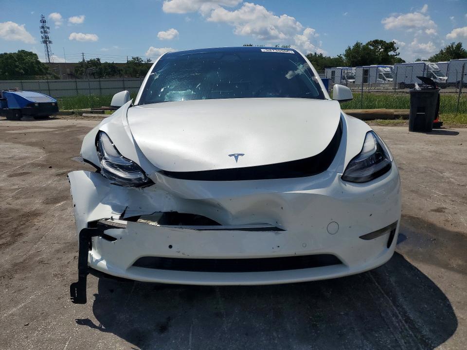 53135966 :رقم المزاد ، 5YJYGAEE5MF138021 vin ، 2021 Tesla Model Y مزاد بيع