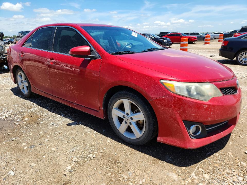 54902266 :رقم المزاد ، 4T1BF1FK4DU684521 vin ، 2013 Toyota Camry مزاد بيع