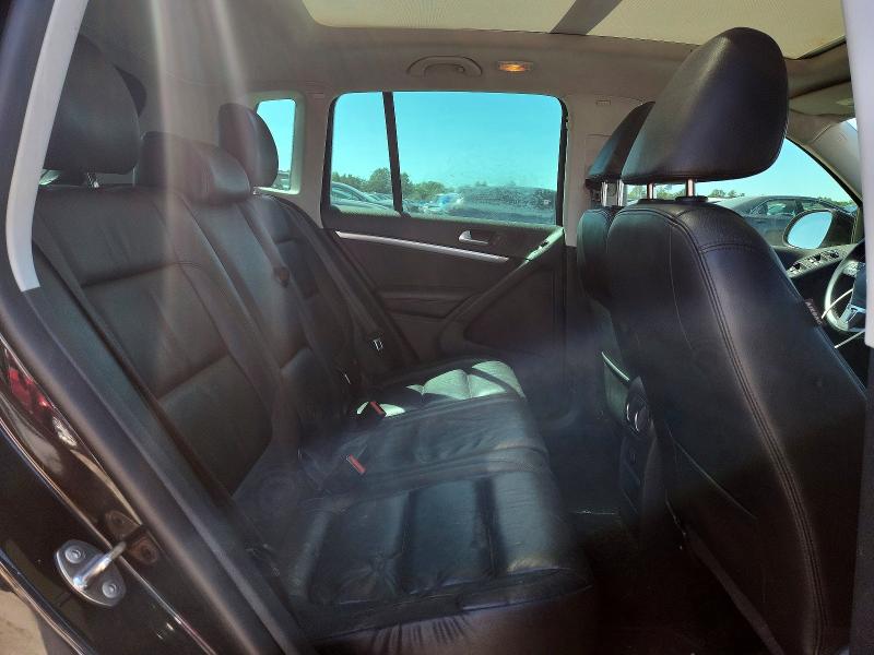 54504696 :رقم المزاد ، WVGBV7AX2DW556890 vin ، 2013 Volkswagen Tiguan مزاد بيع