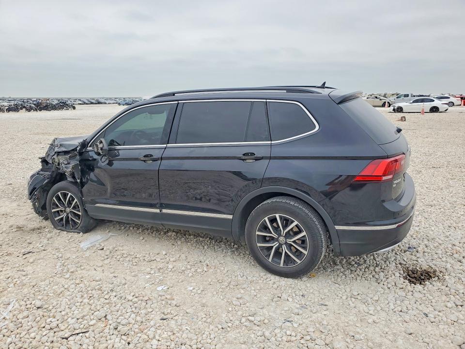 52553706 :رقم المزاد ، 3VV3B7AX0MM062160 vin ، 2021 Volkswagen Tiguan مزاد بيع