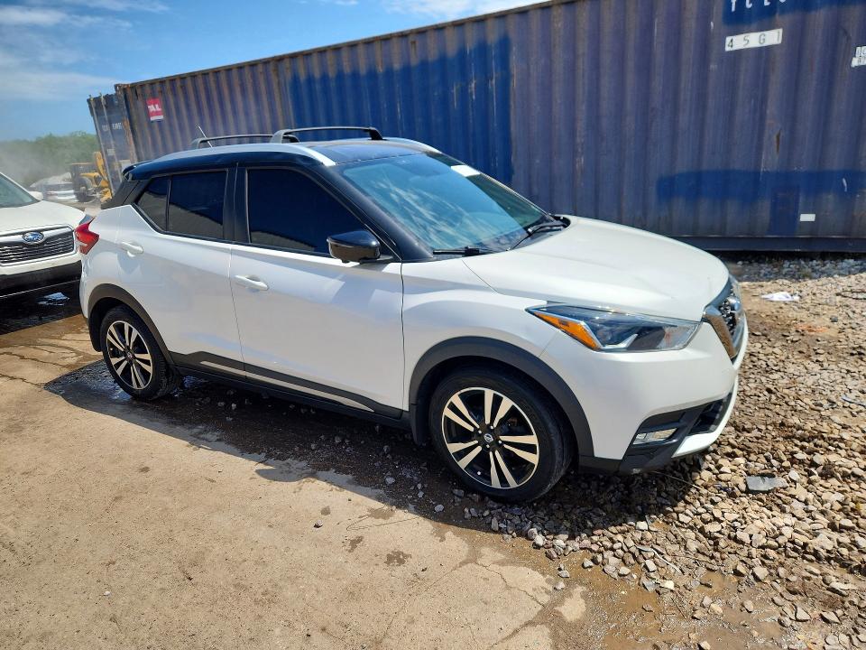 Продажа на аукционе авто 2019 Nissan Kicks, vin: 3N1CP5CU3KL483660, номер лота: 55016156