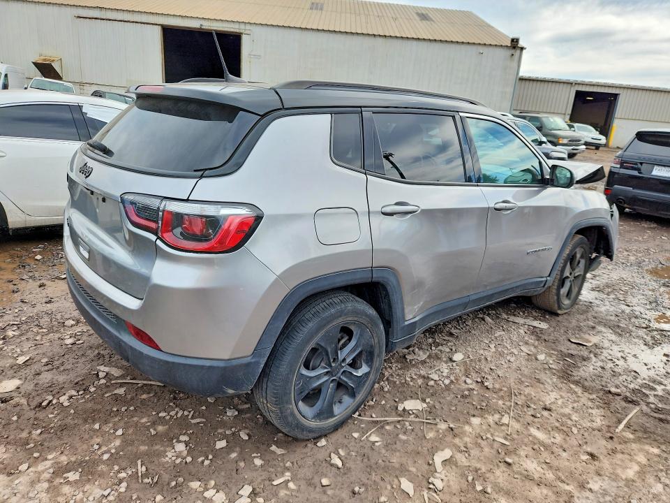 52850866 :رقم المزاد ، 3C4NJDBB3KT750409 vin ، 2019 Jeep Compass مزاد بيع