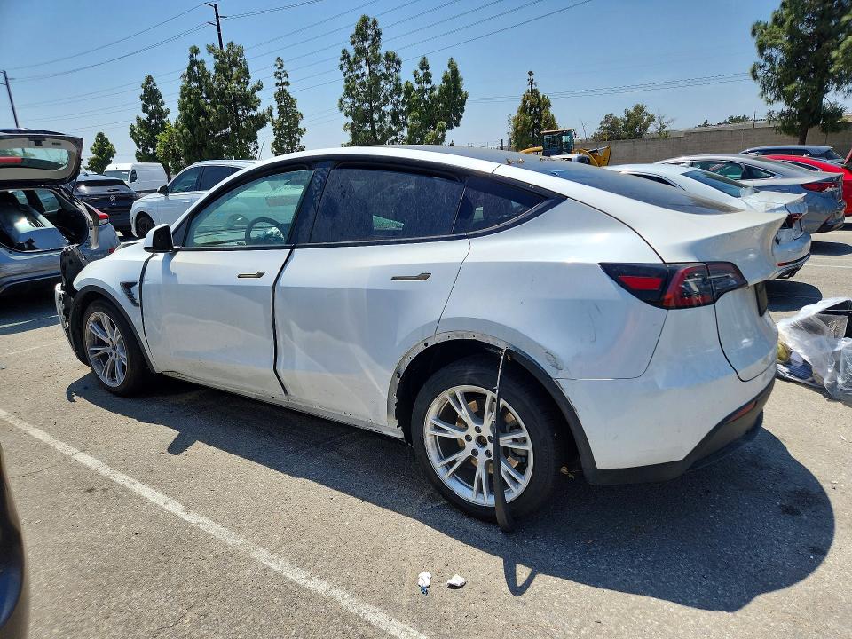 Продажа на аукционе авто 2023 Tesla Model Y, vin: 7SAYGAEEXPF759990, номер лота: 53277266