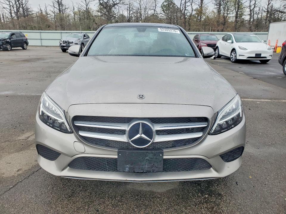 Продажа на аукционе авто 2019 Mercedes-benz C, vin: 55SWF8EB0KU318429, номер лота: 52485276