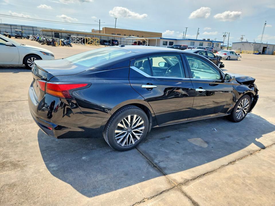 57516096 :رقم المزاد ، 1N4BL4DV8PN371861 vin ، 2023 Nissan Altima مزاد بيع