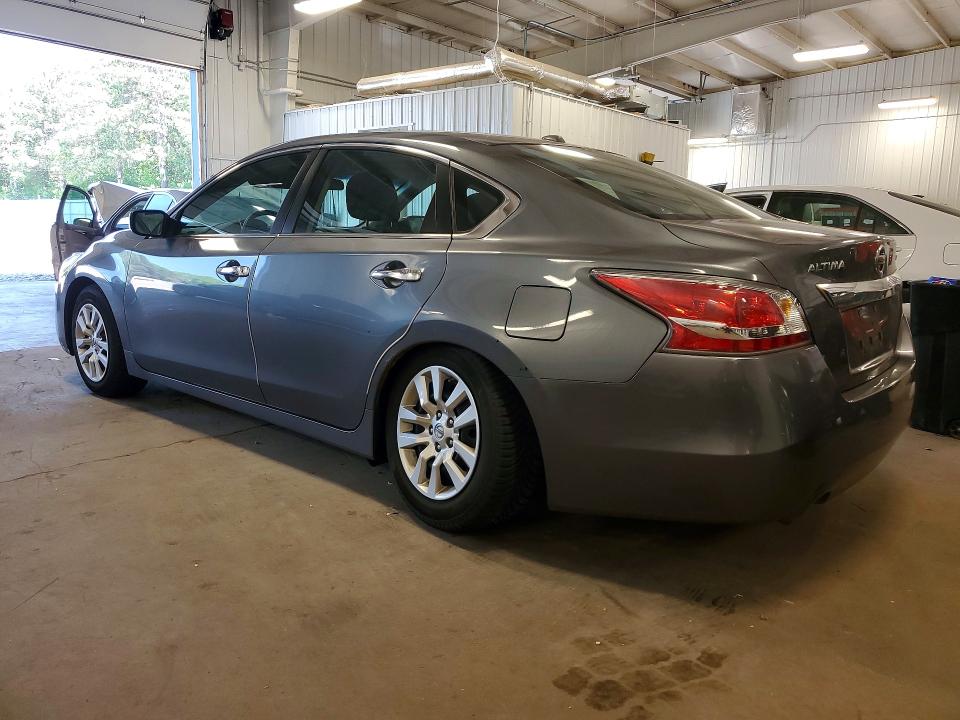 2015 Nissan Altima მანქანა იყიდება აუქციონზე, vin: 1N4AL3AP2FN306997, აუქციონის ნომერი: 55112096