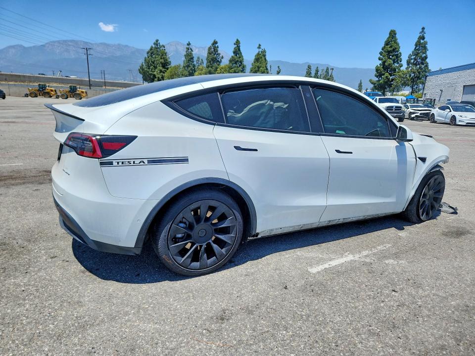 Продажа на аукционе авто 2021 Tesla Model Y, vin: 5YJYGDEE3MF151691, номер лота: 54718776
