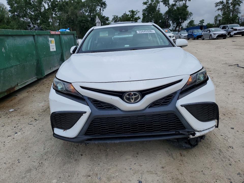 Продажа на аукционе авто 2021 Toyota Camry, vin: 4T1G11AKXMU530603, номер лота: 53445596