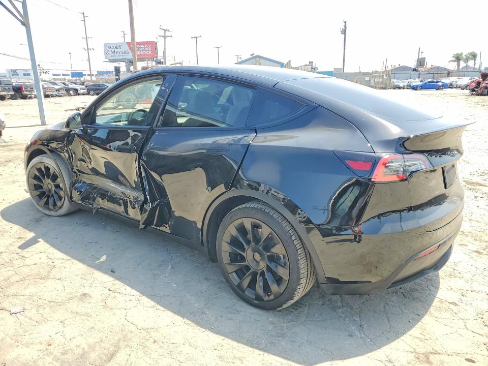 Продажа на аукционе авто 2021 Tesla Model Y, vin: 5YJYGDEEXMF088668, номер лота: 52030626