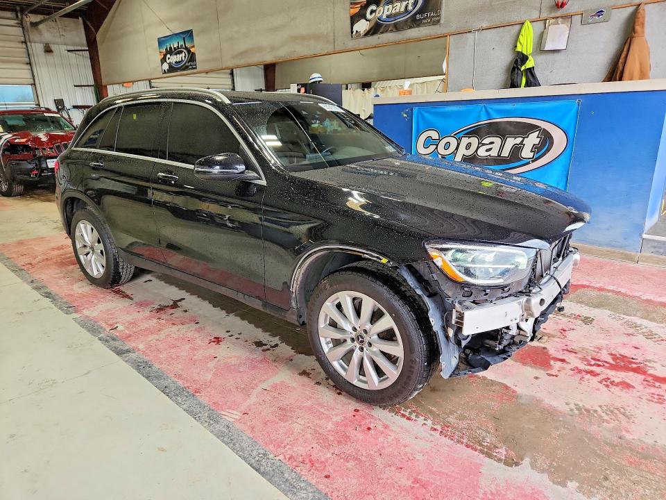 53247296 :رقم المزاد ، WDC0G8EB2LF682556 vin ، 2020 Mercedes-benz Glc مزاد بيع