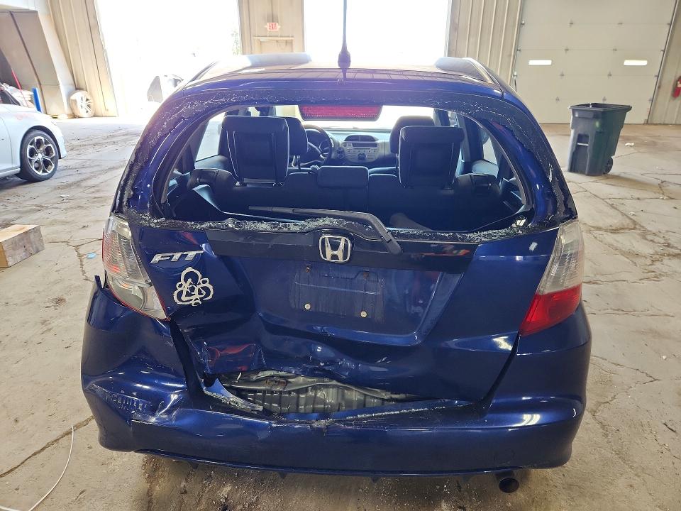 Продажа на аукционе авто 2013 Honda Fit, vin: JHMGE8H37DC075195, номер лота: 53754506