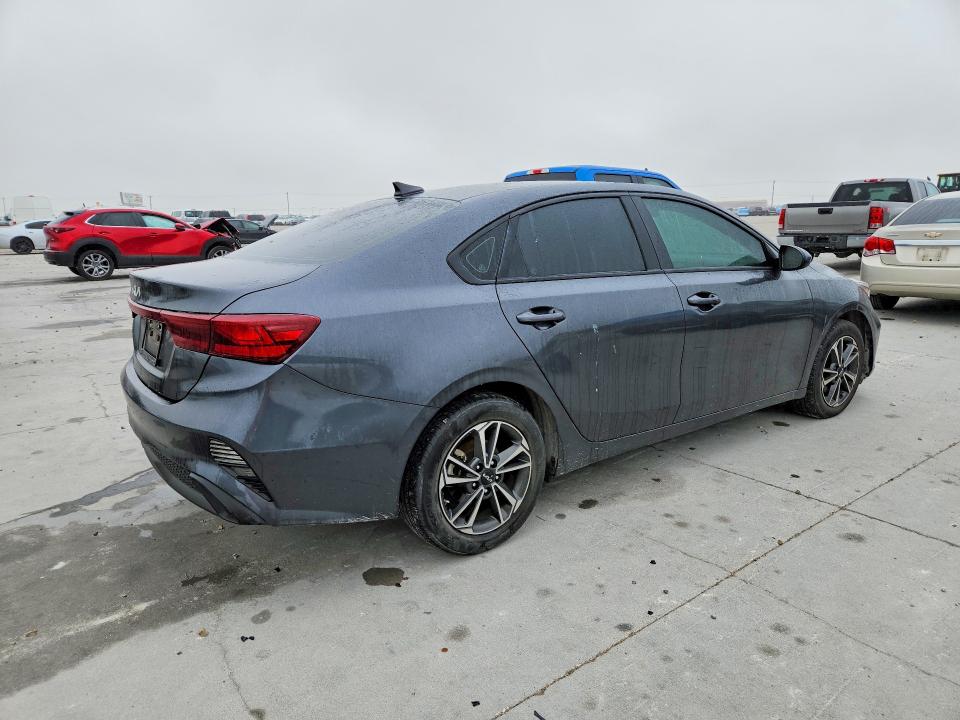 53781986 :رقم المزاد ، 3KPF24AD9PE524777 vin ، 2023 Kia Forte مزاد بيع