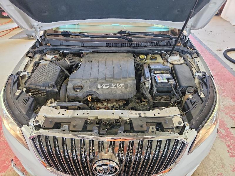 Продажа на аукционе авто 2015 Buick Lacrosse, vin: 1G4GB5G32FF149372, номер лота: 54690556