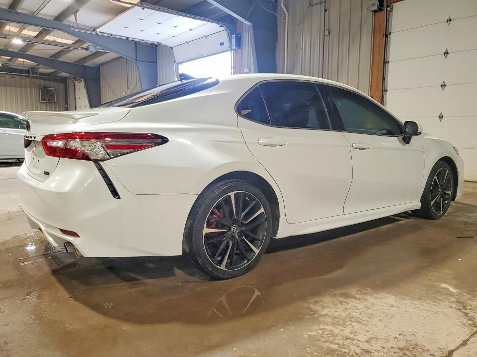 Aukcja sprzedaży 2018 Toyota Camry, vin: 4T1B61HK0JU052690, numer aukcji: 53515426