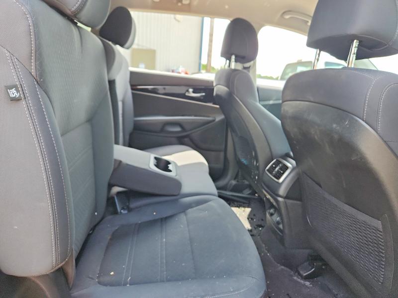 2017 Kia Sorento მანქანა იყიდება აუქციონზე, vin: 5XYPG4A30HG251097, აუქციონის ნომერი: 54836966