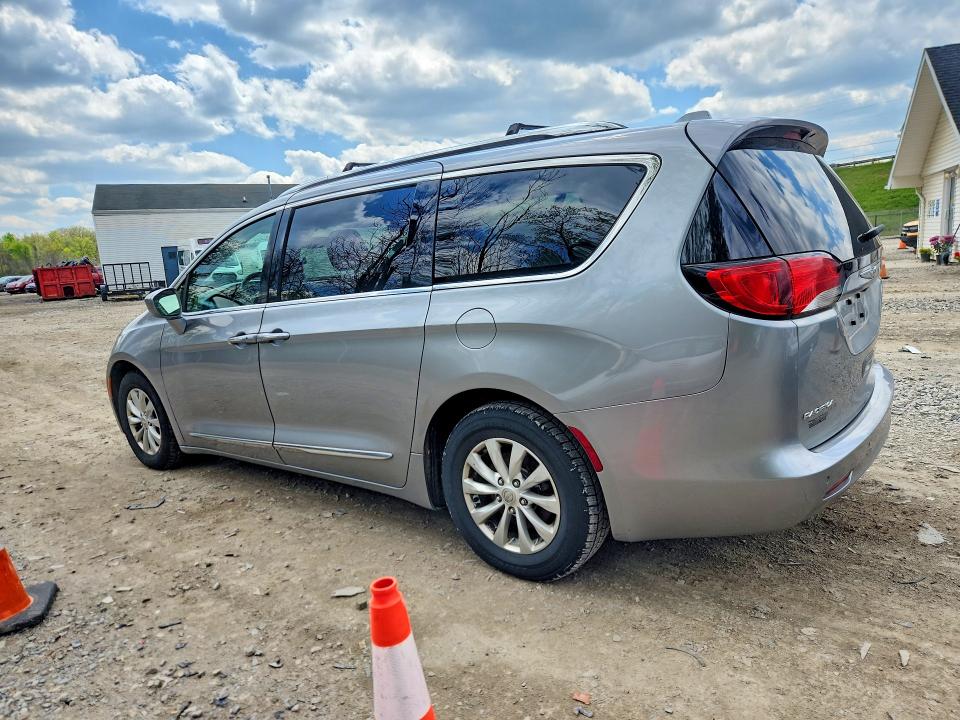 Продаж на аукціоні авто 2018 Chrysler Pacifica, vin: 2C4RC1BG8JR257106, номер лоту: 52816956