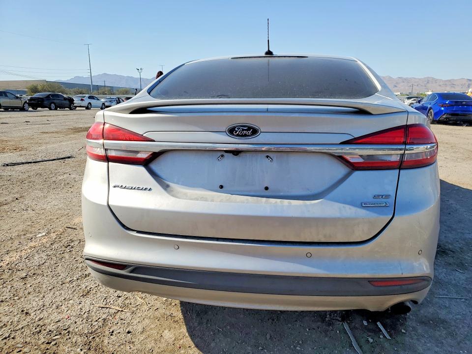 53921066 :رقم المزاد ، 3FA6P0HD9HR413873 vin ، 2017 Ford Fusion مزاد بيع