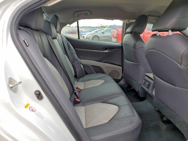 Продажа на аукционе авто 2018 Toyota Camry, vin: 4T1B11HK3JU113982, номер лота: 53973036