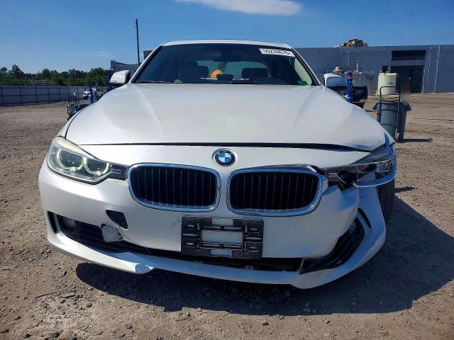 2015 Bmw 335 მანქანა იყიდება აუქციონზე, vin: WBA3A9G57FNT09859, აუქციონის ნომერი: 55233676