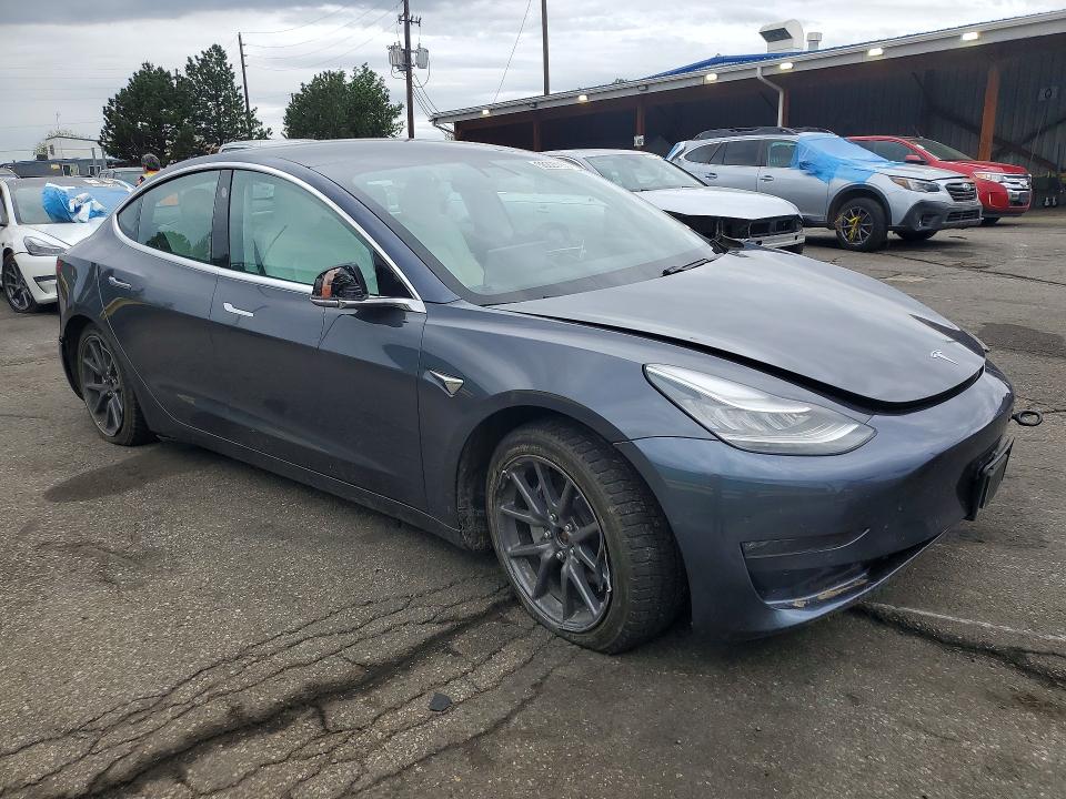 55227156 :رقم المزاد ، 5YJ3E1EBXLF639071 vin ، 2020 Tesla Model 3 مزاد بيع