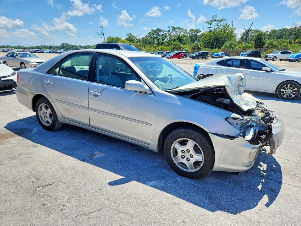 2003 Toyota Camry მანქანა იყიდება აუქციონზე, vin: 4T1BF32K03U043205, აუქციონის ნომერი: 53950786